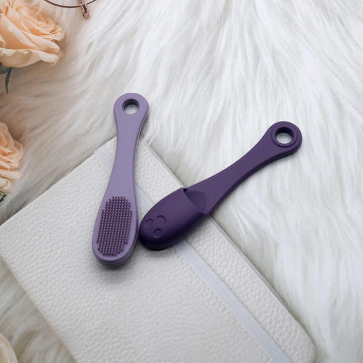 LumiScrub™ | Silicone Face Cleaner & Blackhead Remover